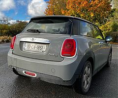 2015 Mini Cooper - Image 4/9