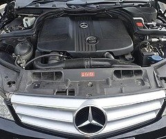 Mercedes - Image 3/7