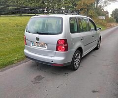 2007 VOLKSWAGEN TOURAN 7 SEATER. - Image 3/10
