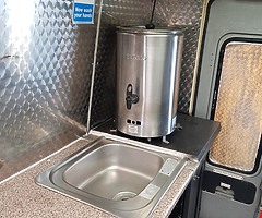Cateringvan Burger van - Image 5/8