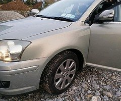 08 Toyota Avensis - Image 3/10