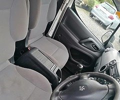 2013 Peugeot partner doe and tax - Image 3/4