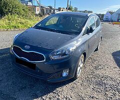2013 KIA CARENS 1.7 DIESEL FOR PARTS!