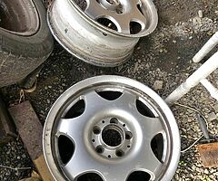 Mercedes alloys 16”