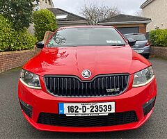 Skoda Octavia VRS DSG black edition 184bhp NCT Oct 2025 - Image 3/10