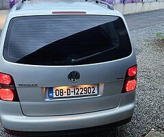 Vw Touran 1.9 diesel Low mileage - Image 6/7