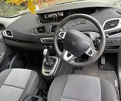 Renault Grand Scenic - Image 4/10