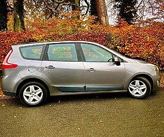 Renault Grand Scenic - Image 7/10