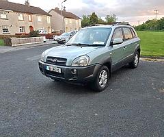 Tucson 2 litre diesal.