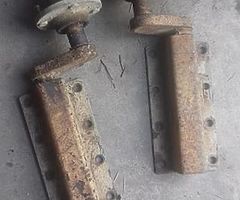 LOOKING FOR Indespension parts for trailer.