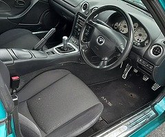 Mazda MX-5 MK2.5 1.8l Manual - Image 6/8