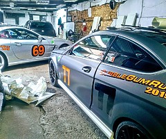 Windows tinting car wrapping...