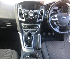 2012 Zetec Ford Focus 1.6 eco - Image 6/7