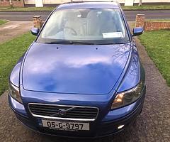 VolvoS40 - Image 5/10