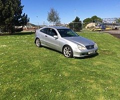 Anyone for mercedes coupe 220D will swap - Image 4/4
