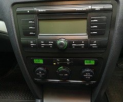 2007 SKODA OCTAVIA 1.4 PETROL N.C.T 04-20 - Image 5/10