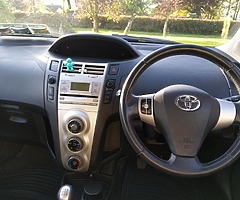 Toyota Yaris 1.3l petrol 2009 - Image 9/10