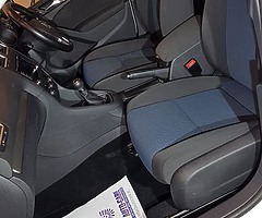 2011 Volkswagen Golf - Image 6/6