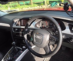 Audi A4 Technic 2011 Manual Trans Diesel - Image 7/10