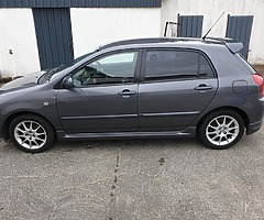 Toyota Corolla - Image 8/9