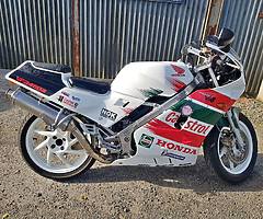 Honda vfr 400