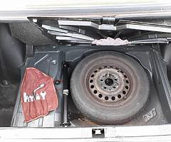Merc 190 E - Image 5/10