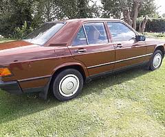 Merc 190 E - Image 10/10