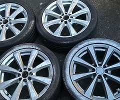 R17 Alloy wheels
