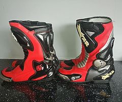 X2 pairs motorbike boots oxtar and Swift size 9 - Image 3/6