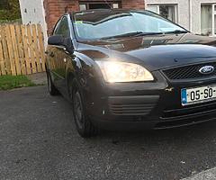 2005 Ford Focus nct+tax - Image 5/10