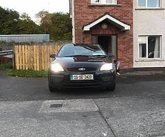 2005 Ford Focus nct+tax - Image 6/10