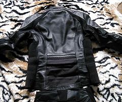 Triumph Cara ladies 2 piece leathers motorcycle motorbike suit