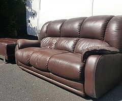 Sofa - Image 1/8