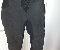 Ladies Frank Thomas leather armoured bike trousers size 12
