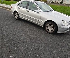Mercedes c 2.2 disel automatic - Image 3/6