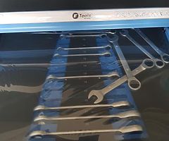 Tool box full of tools - Image 4/6