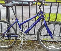 Bike, lock and pump for sale