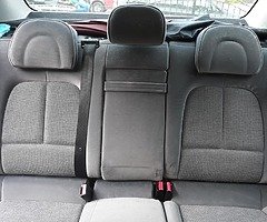 Car - Image 4/6