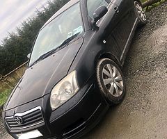 Breaking//toyota avensis 2005 2l diesel