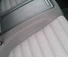 Car - Image 6/6