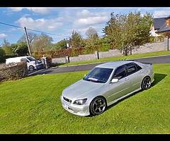 Lexus is200