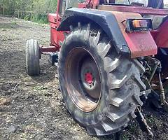 International 885