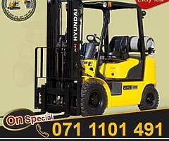 On special! choose any 2machines forklift for free whatsap/call [hidden information] for booking