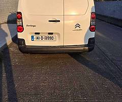 Belingo 141 three seater van