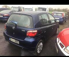 01 toyota yaris - Image 3/6