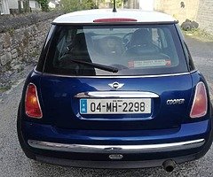 Mini Cooper blue