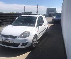 2008 Ford Fiesta van