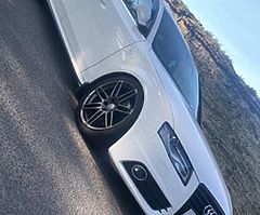 2010 Audi A4 s-line special edition 143bhp