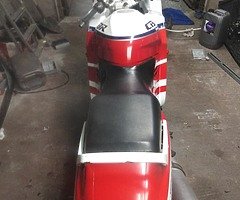 Cbr1000f 1990