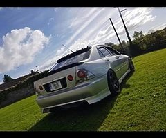 Lexus is200 - Image 6/8